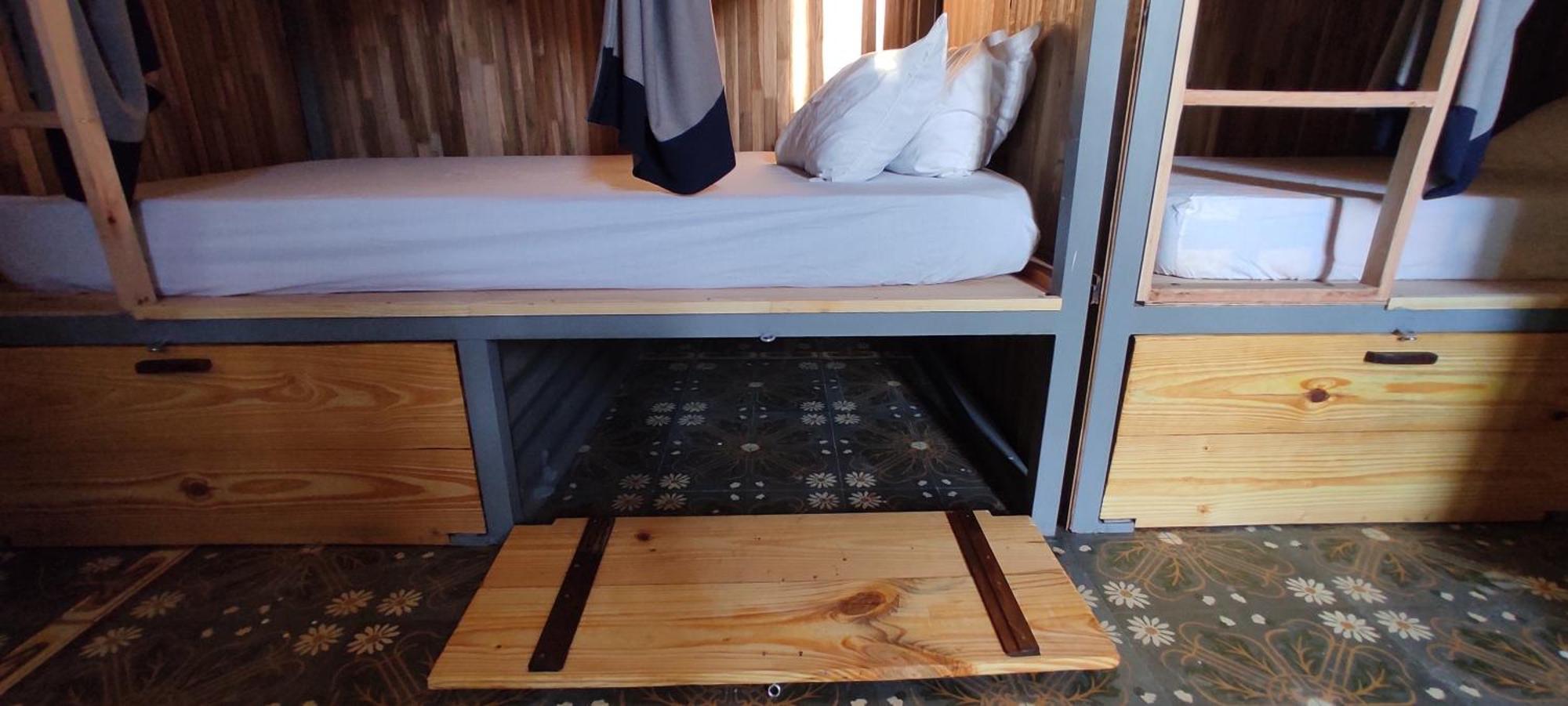 Mediterraneo Youth Hostel アスンシオン エクステリア 写真